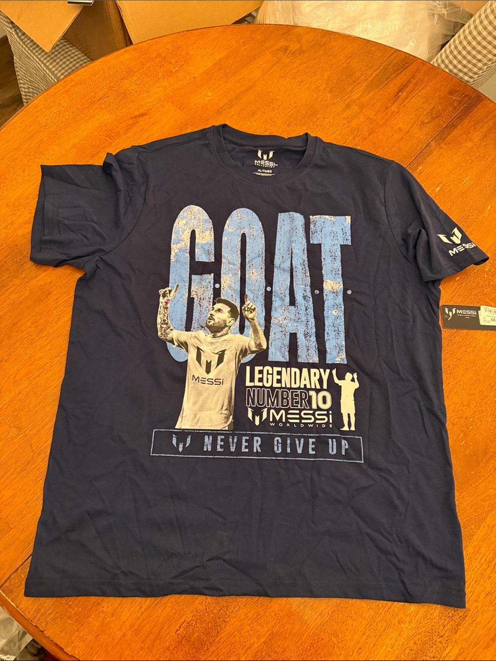 Men's Navy Messi 'GOAT' Short-Sleeve Graphic Tee xl